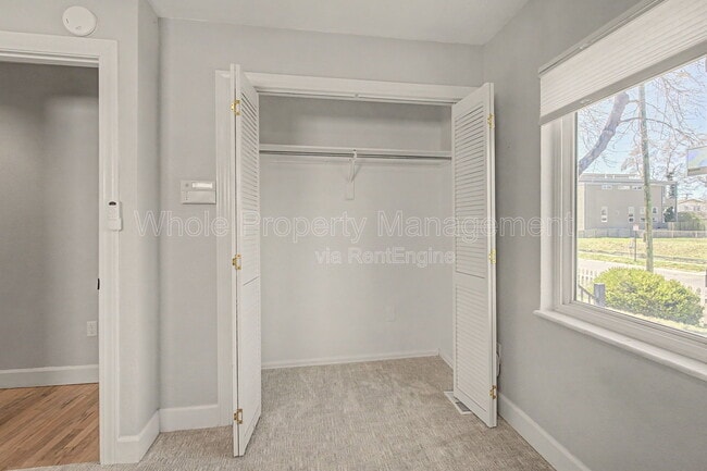 Building Photo - 2646 S Cherokee St