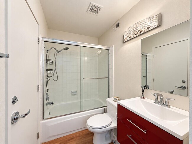 Building Photo - 72477 Rolling Knoll Dr
