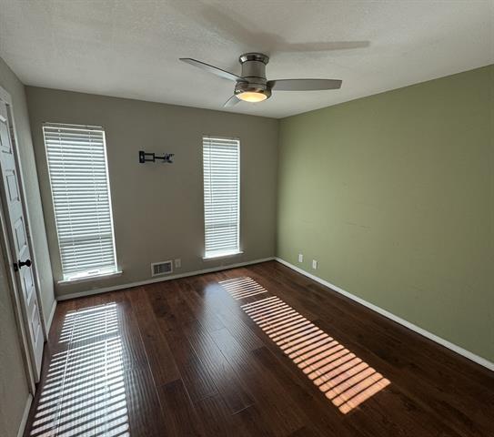 Building Photo - 2615 Gladiolus Ln