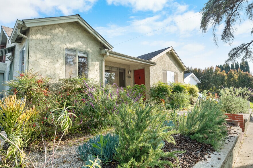 Front View - 4536 Corliss St