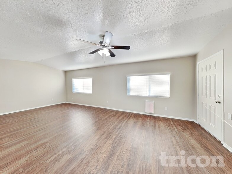 Building Photo - 311 Limestone Ct NE