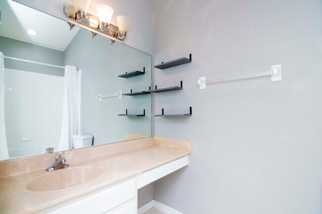 2nd Master Bathroom - 11658 Declaration Dr