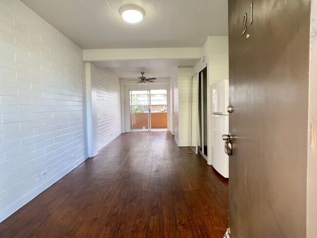 Building Photo - 264 Kaiulani Ave-Unit 21