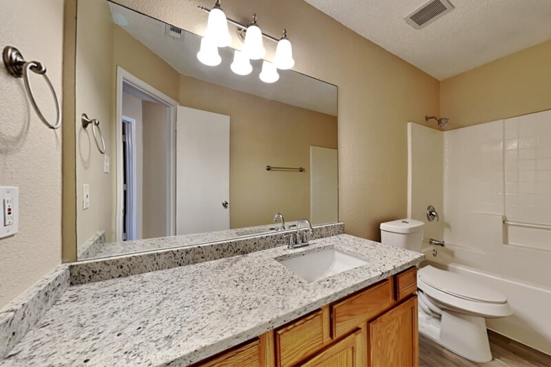 Building Photo - 8177 Shadywood Dr
