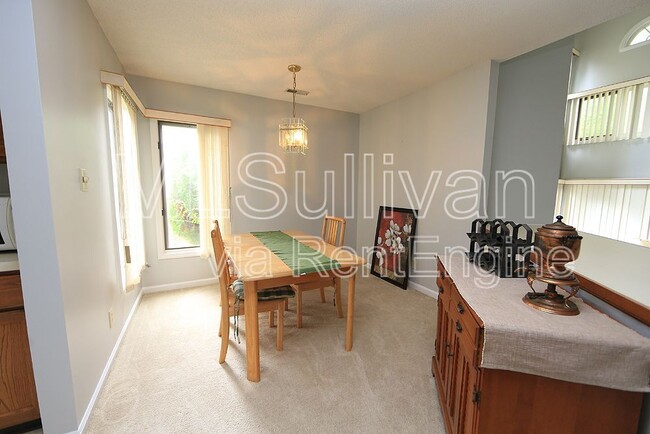 Building Photo - 4320 Beechnut Ln