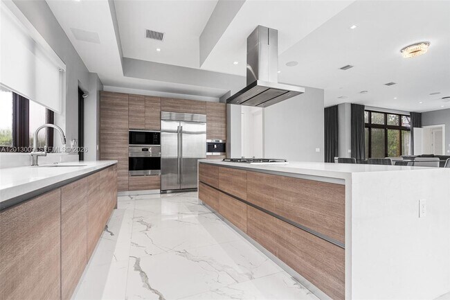 Building Photo - 16529 Botaniko Dr N