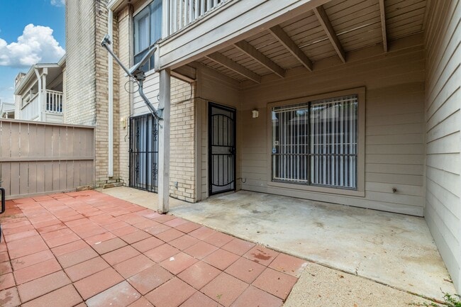 Building Photo - 9516 Pagewood Ln