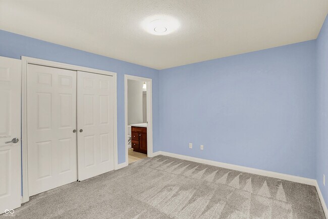 Building Photo - 13720 Akers Dr