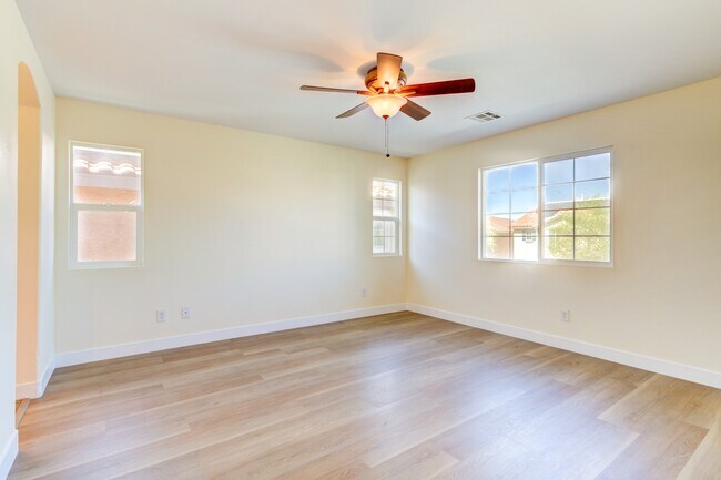 Building Photo - 10320 Bluff Valley Ct