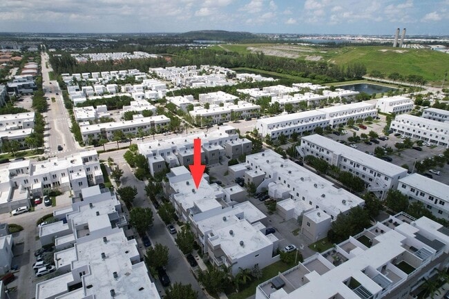 Building Photo - 6461 NW 103rd Psge
