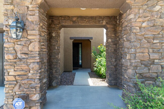 Building Photo - 9179 W Dreyfus Dr