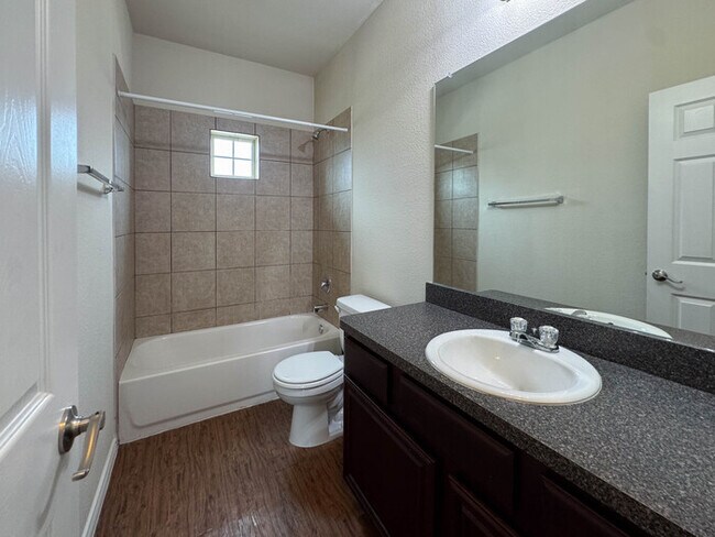 Building Photo - 5513 Galante Ln