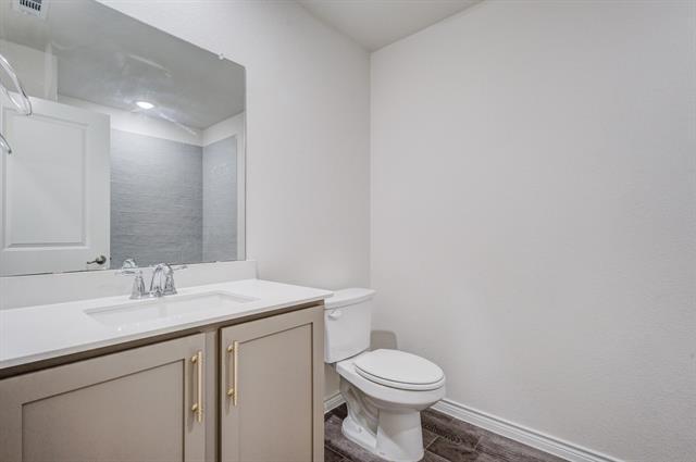 Building Photo - 11120 Canyon Oak St