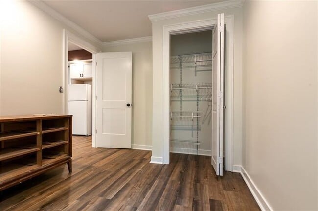 Building Photo - 4932 Rock Haven Dr SW