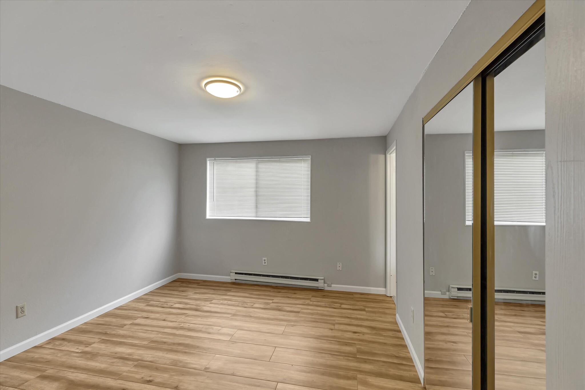 Building Photo - 361 Earlington Ave SW