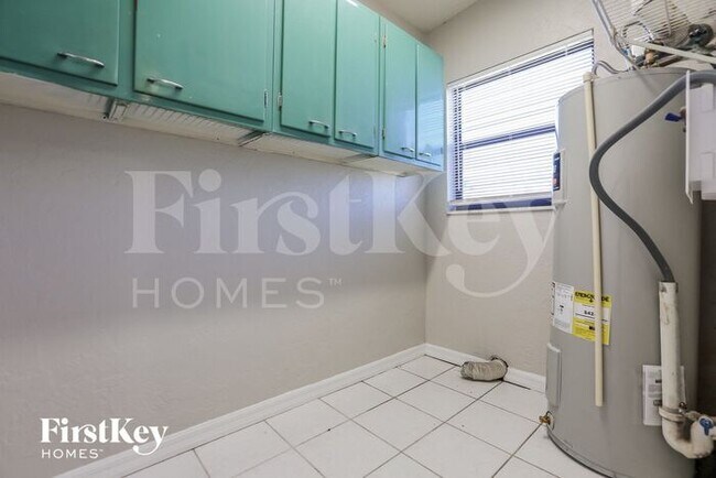 Building Photo - 21435 Gibralter Dr