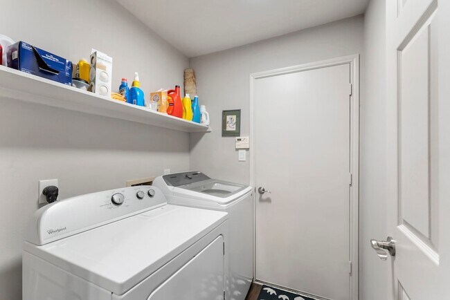 Building Photo - 25003 Burgh Castle Dr