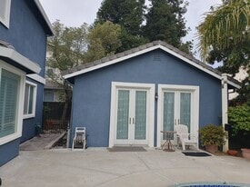 Building Photo - 2876 Falcon Ct