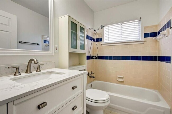 Building Photo - 1316 Zora St