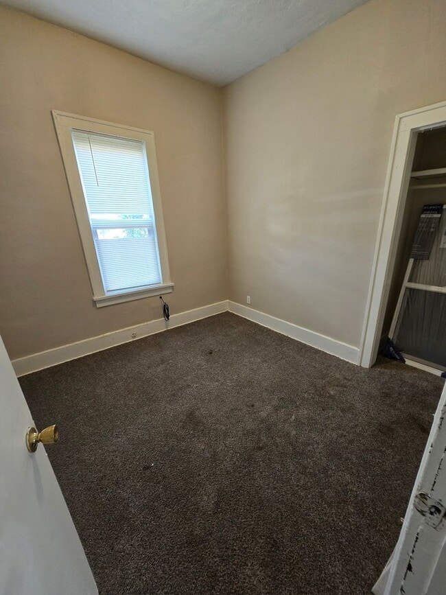 Building Photo - 1512 Jones St