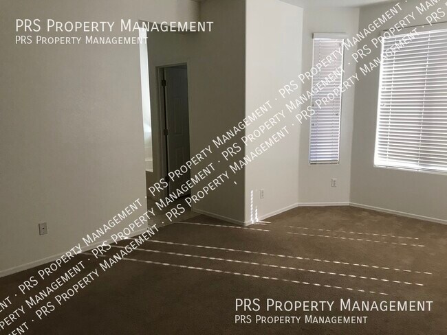 Building Photo - 4135 E Bellerive Dr
