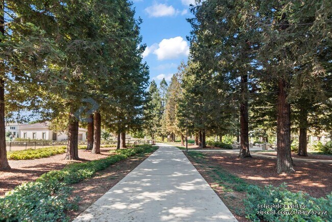 Building Photo - 929 Glen Valley Terrace