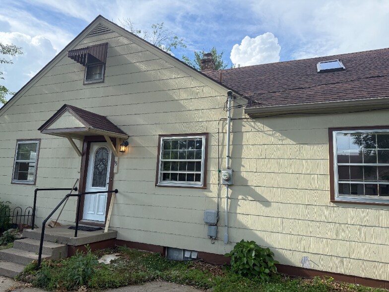 Primary Photo - 15 Mann Ct