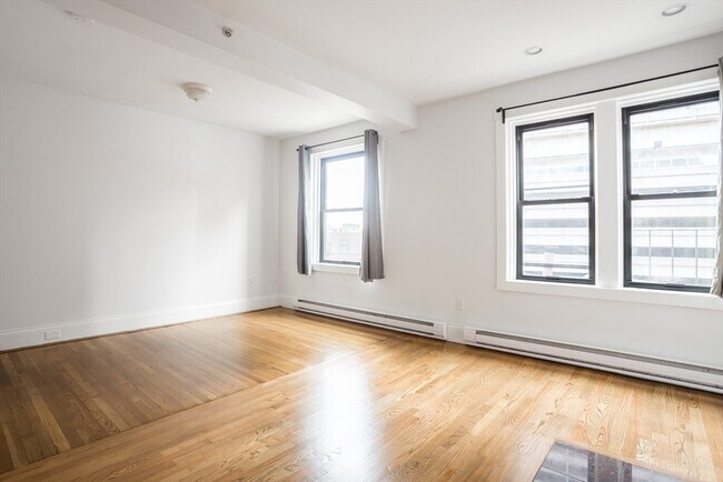 Building Photo - 90 Warrenton St