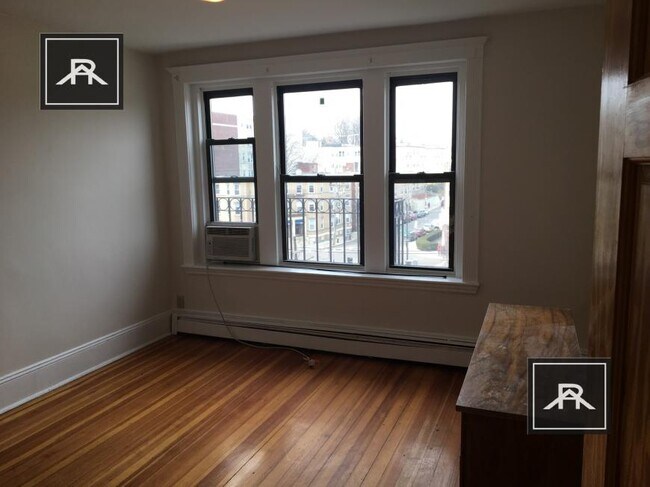 Building Photo - 4 bedroom in Brighton MA 02135