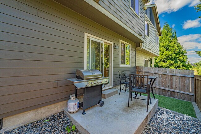 Building Photo - 186 N 44th Pl