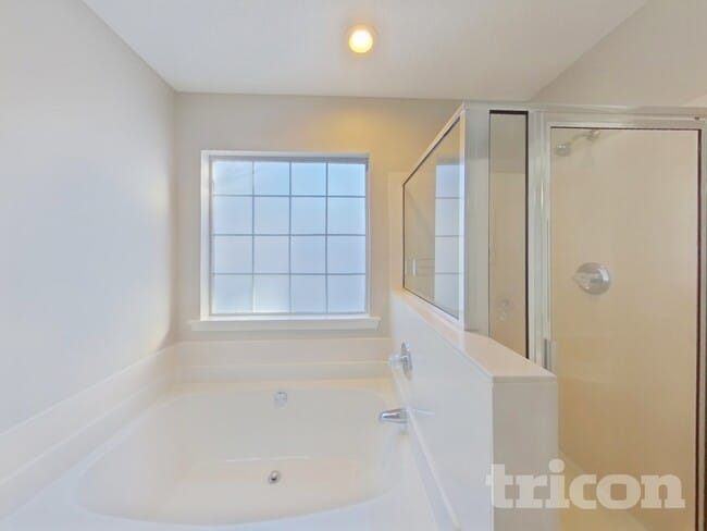 Building Photo - 409 Glen Eagle Cir