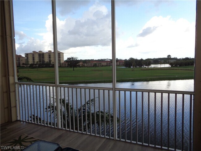 Building Photo - 534 Avellino Isles Cir