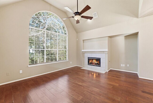 Building Photo - 56 Lakeridge Dr