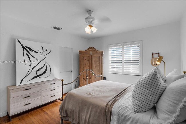 Building Photo - 4072 Park Ave