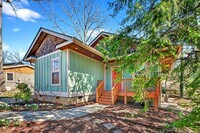 Building Photo - Black Mountain Long Term Rental!