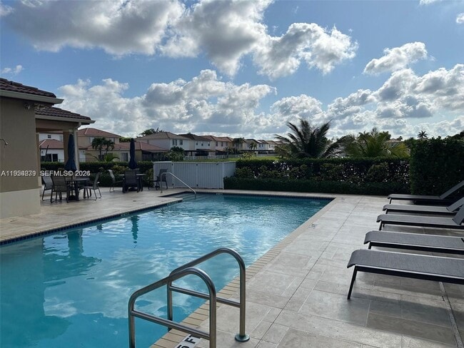 Building Photo - 11301 NW 44th Terrace