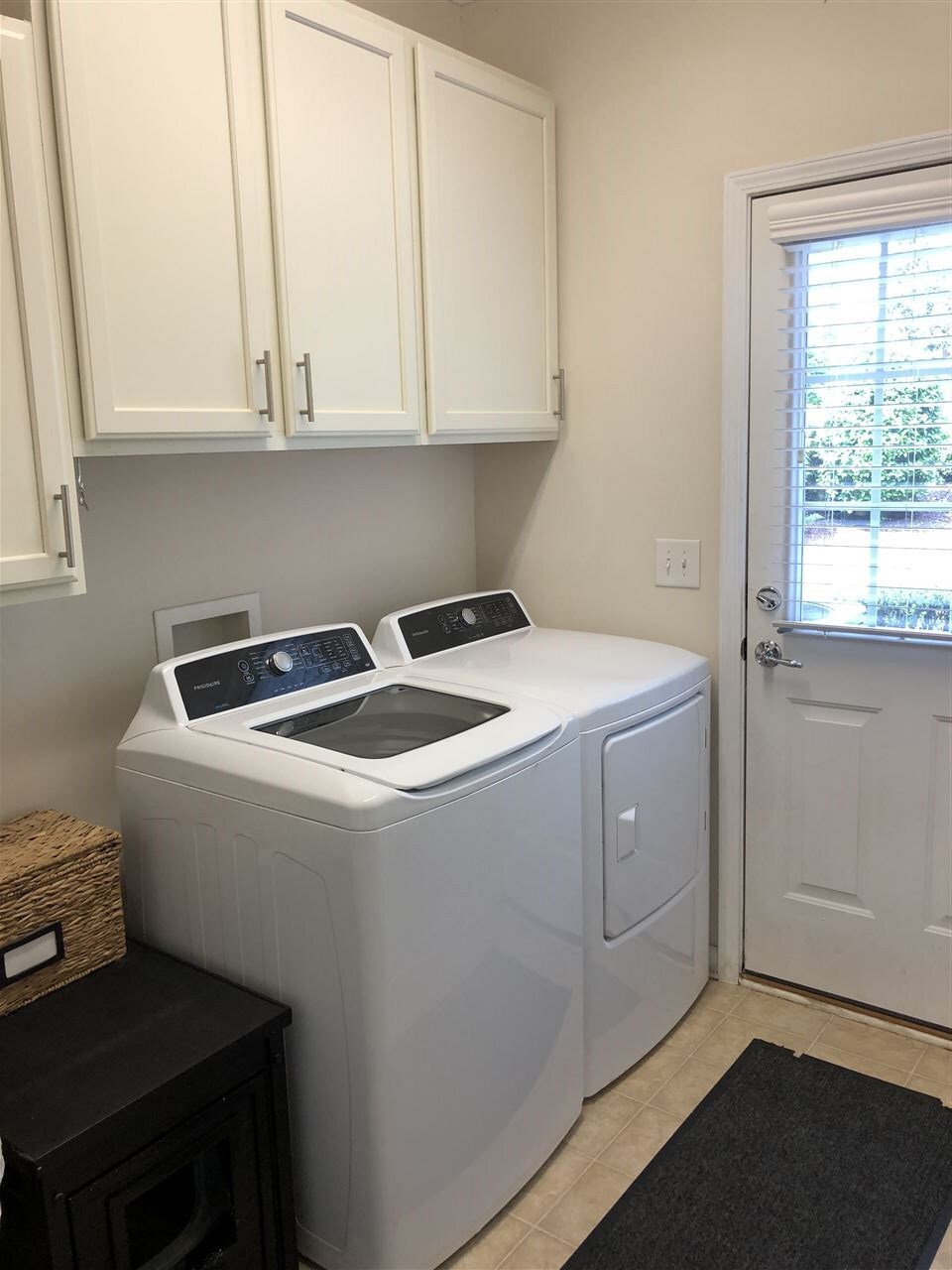 Building Photo - Room in Townhome on Macedonia Lake Dr