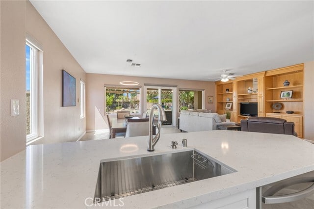 Building Photo - 39371 Blossom Cir