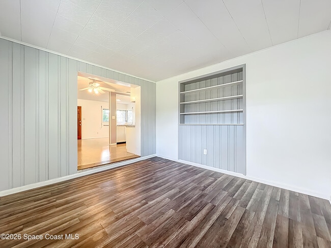 Building Photo - 1706 Cambridge Dr