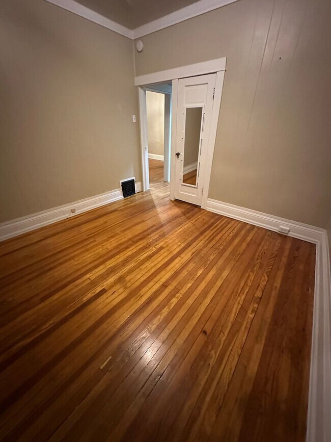 Building Photo - 865/871 S. Grant St.