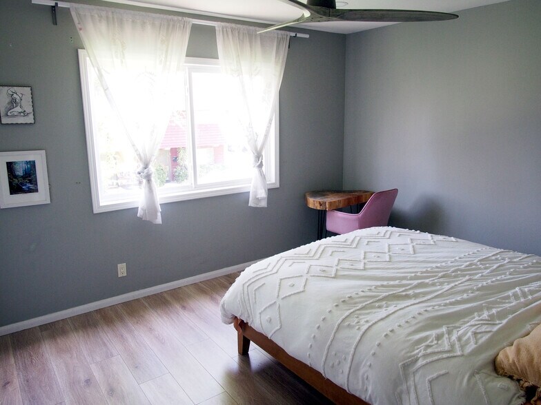 Building Photo - 13660 Red Hill Ave