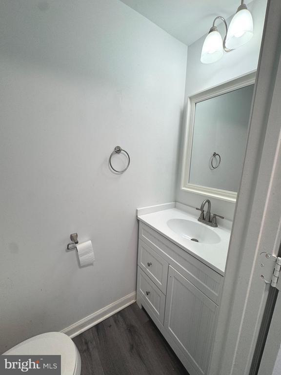 Building Photo - 45414 Gable Square