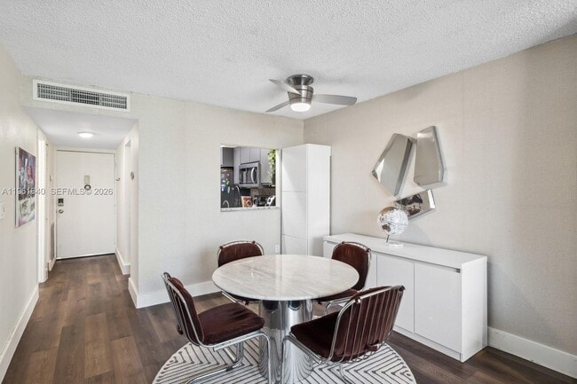 Building Photo - 1020 Meridian Ave