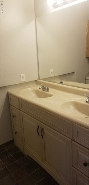 Building Photo - 7329 Lattimore Dr