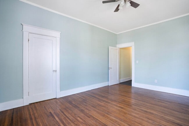 Building Photo - 2008 S Main St