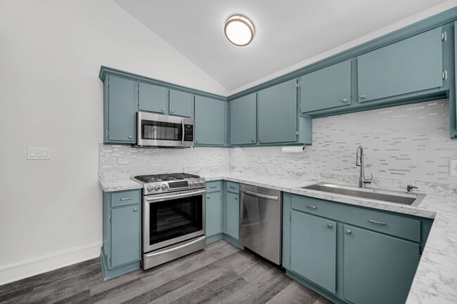 Building Photo - 6386 Kindling Ct