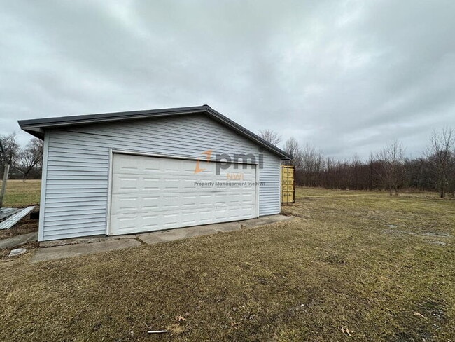 Building Photo - 7457 Clay St