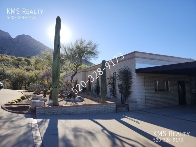 Building Photo - 500 E Eden Pl