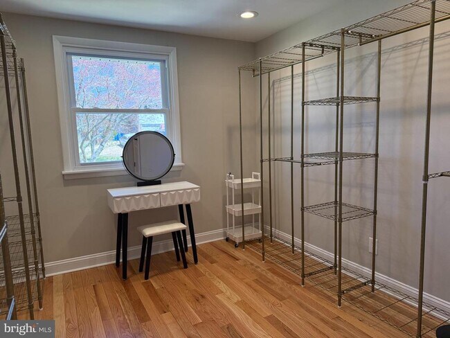 Building Photo - 331 Candlewood Rd