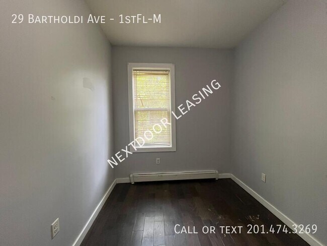 Building Photo - 29 Bartholdi Ave